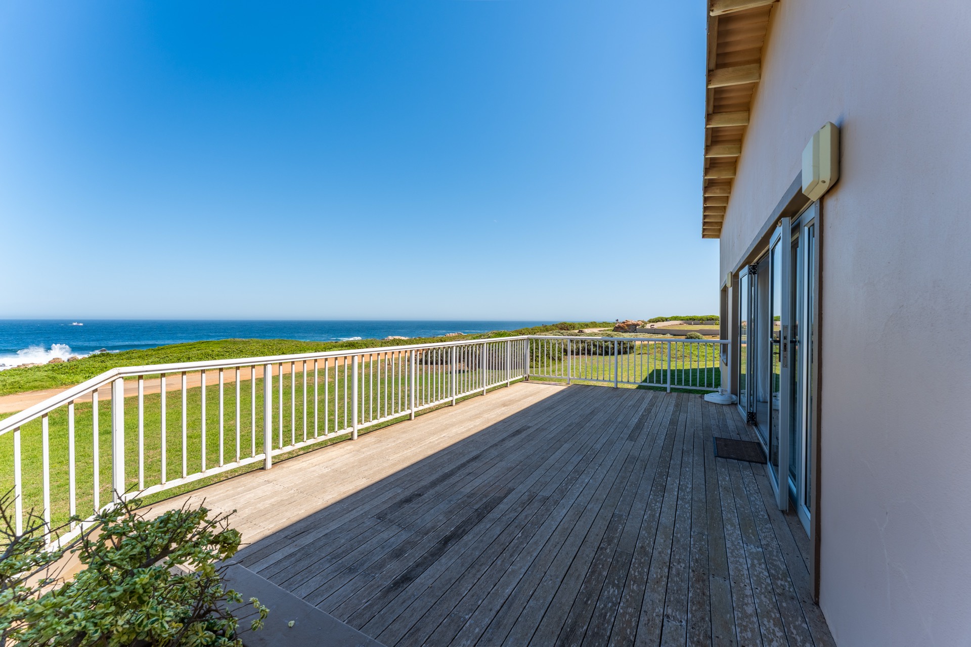 Ocean view deck at Cape St Francis