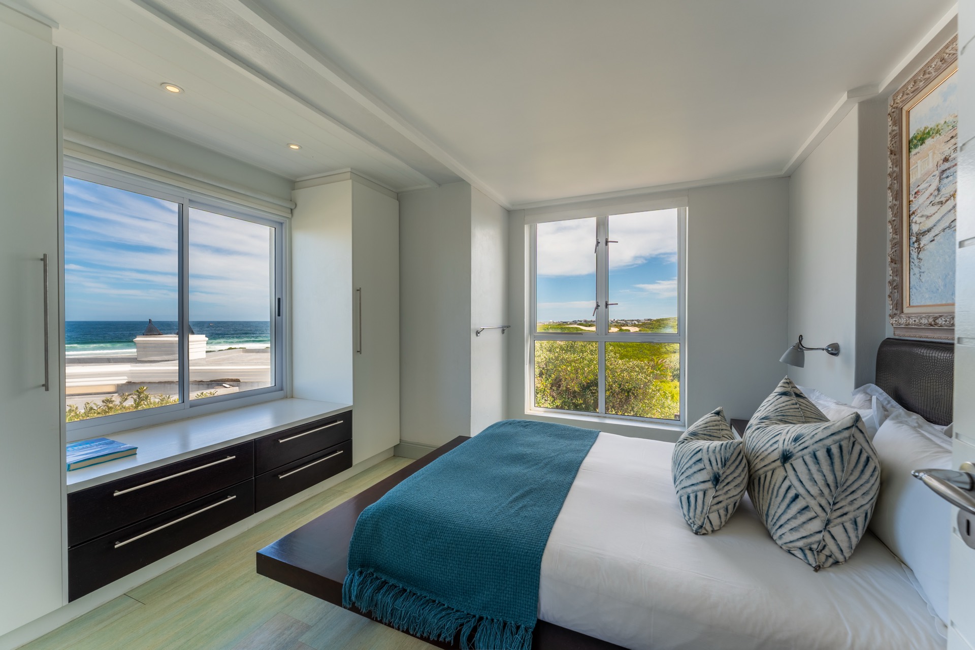Setting a Record Price for This Part of Cape St Francis photo 7